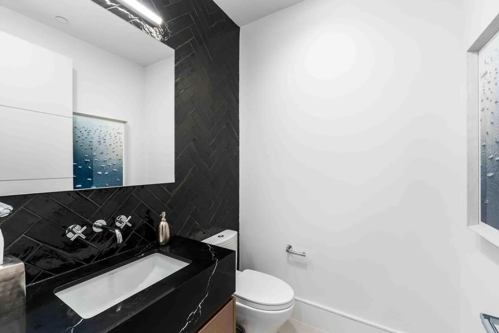 Aqua Second Floor Residence George Town Apartment