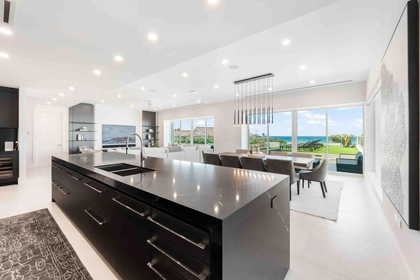 Daire Aqua Second Floor Residence George Town