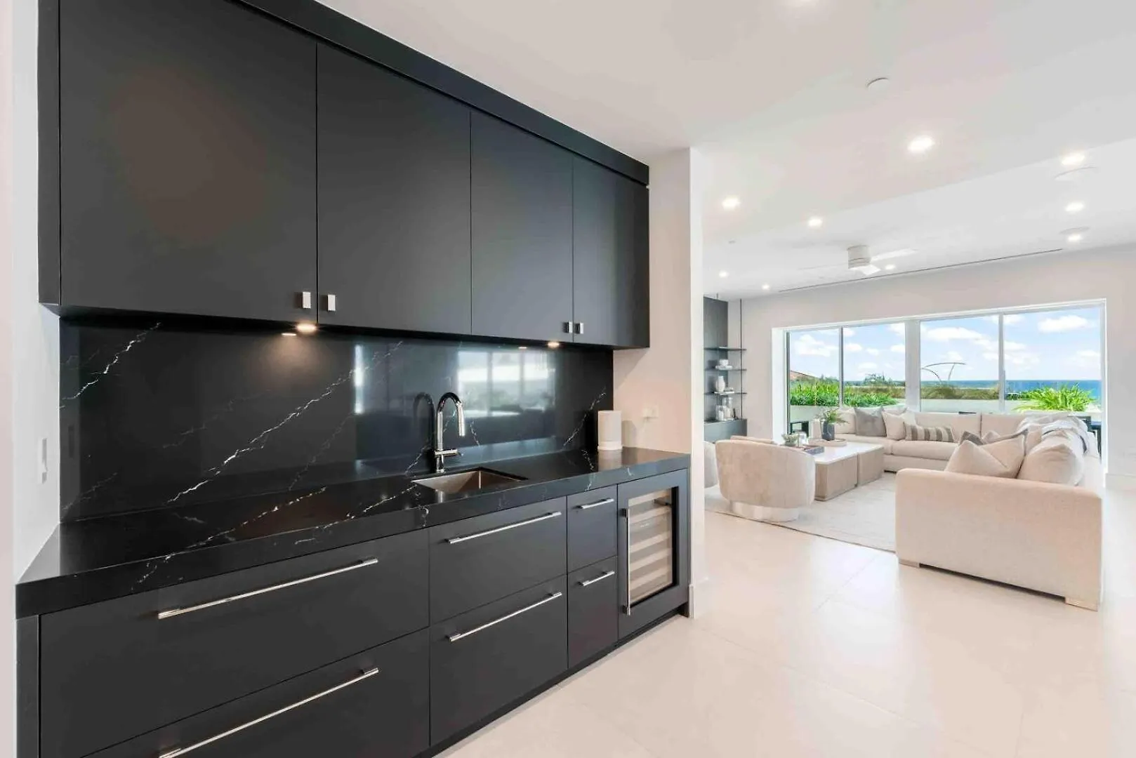 Aqua Second Floor Residence George Town Apartment